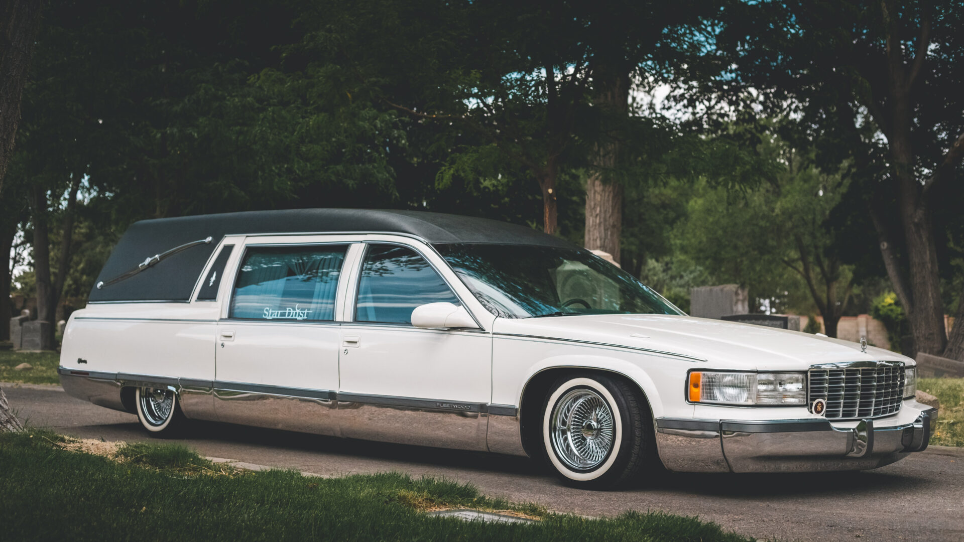 1977-1996 Cadillac RWD Platinum EZ Air Ride Suspension Kit™ - Image 2